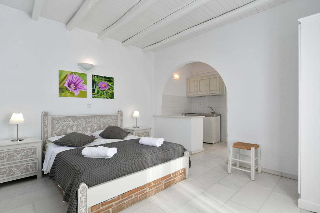 Parian Lithos Residence Náoussa Chambre photo